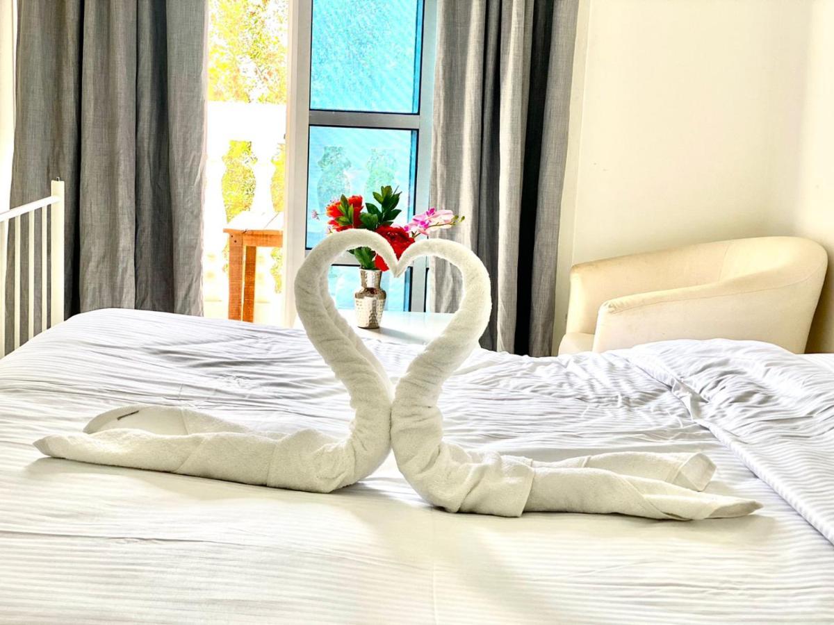 Comfortable Private Rooms In Compound Housing دبي المظهر الخارجي الصورة