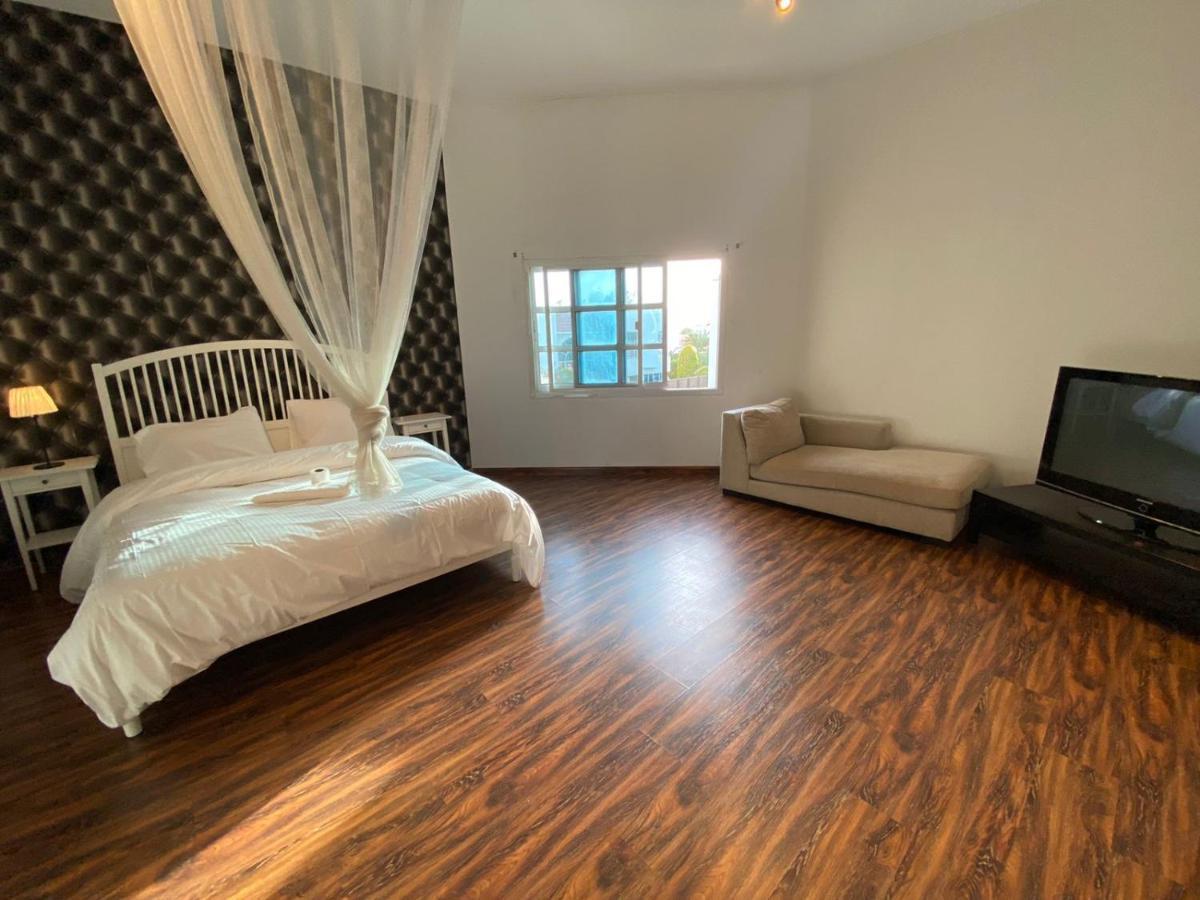 Comfortable Private Rooms In Compound Housing دبي المظهر الخارجي الصورة