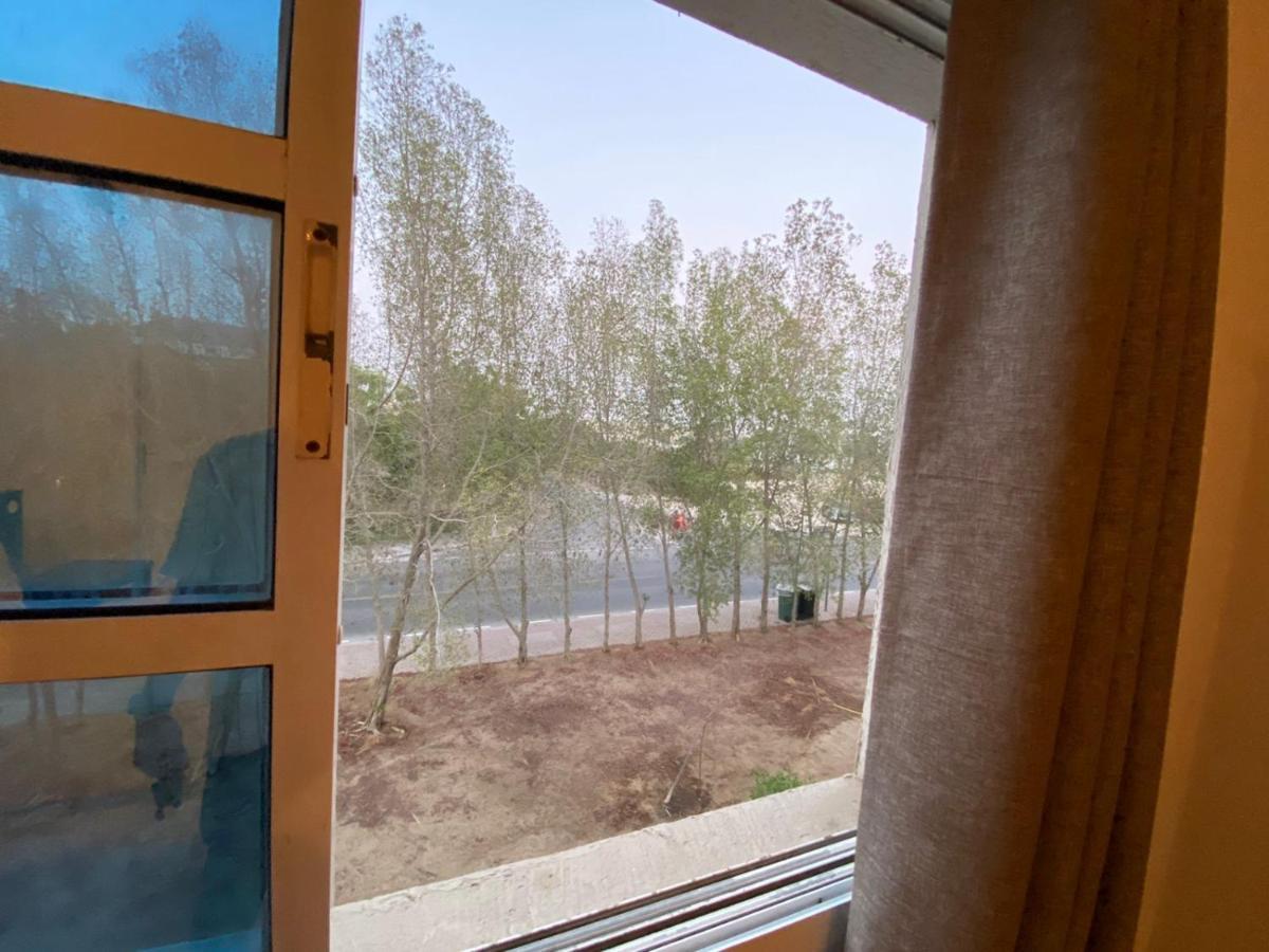 Comfortable Private Rooms In Compound Housing دبي المظهر الخارجي الصورة