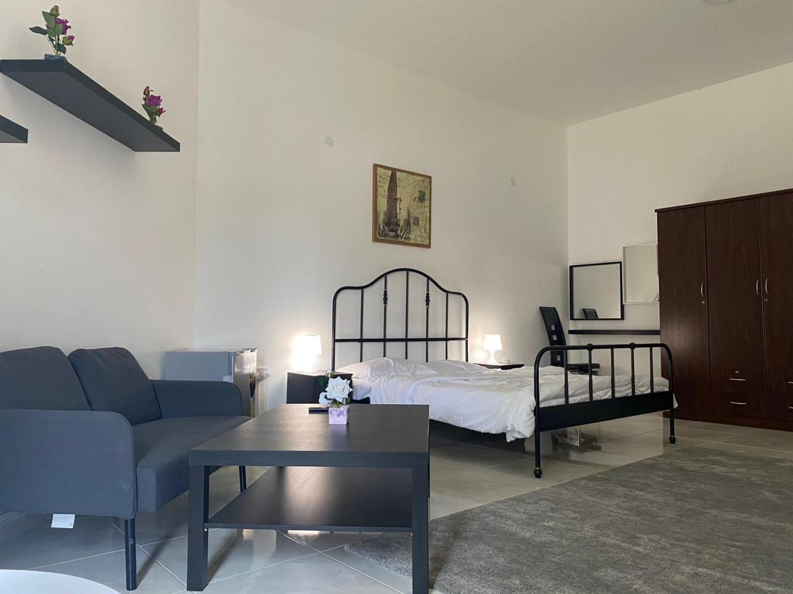 Comfortable Private Rooms In Compound Housing دبي المظهر الخارجي الصورة