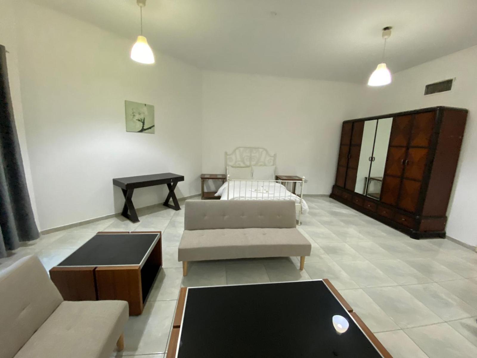 Comfortable Private Rooms In Compound Housing دبي المظهر الخارجي الصورة