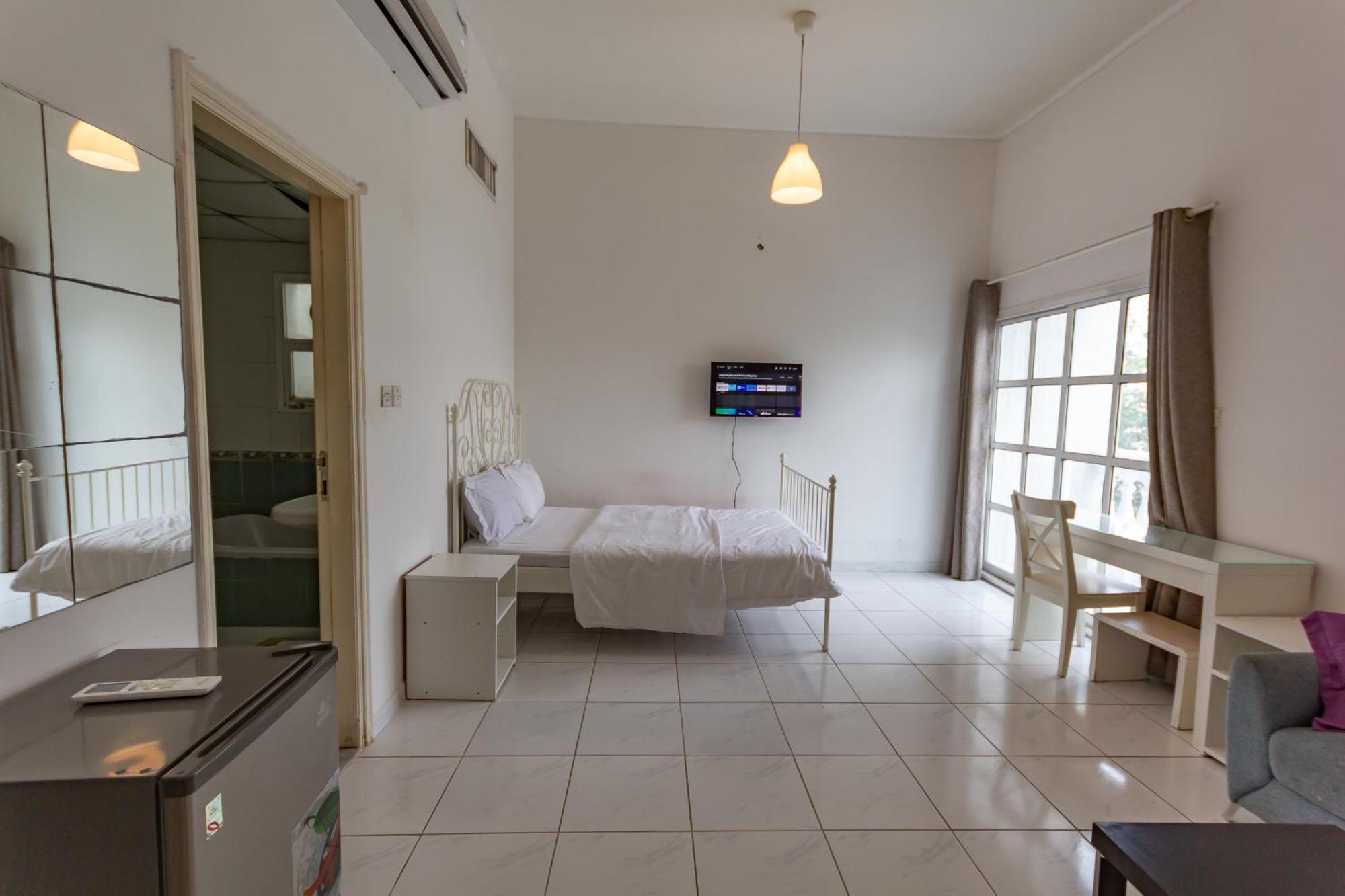 Comfortable Private Rooms In Compound Housing دبي المظهر الخارجي الصورة